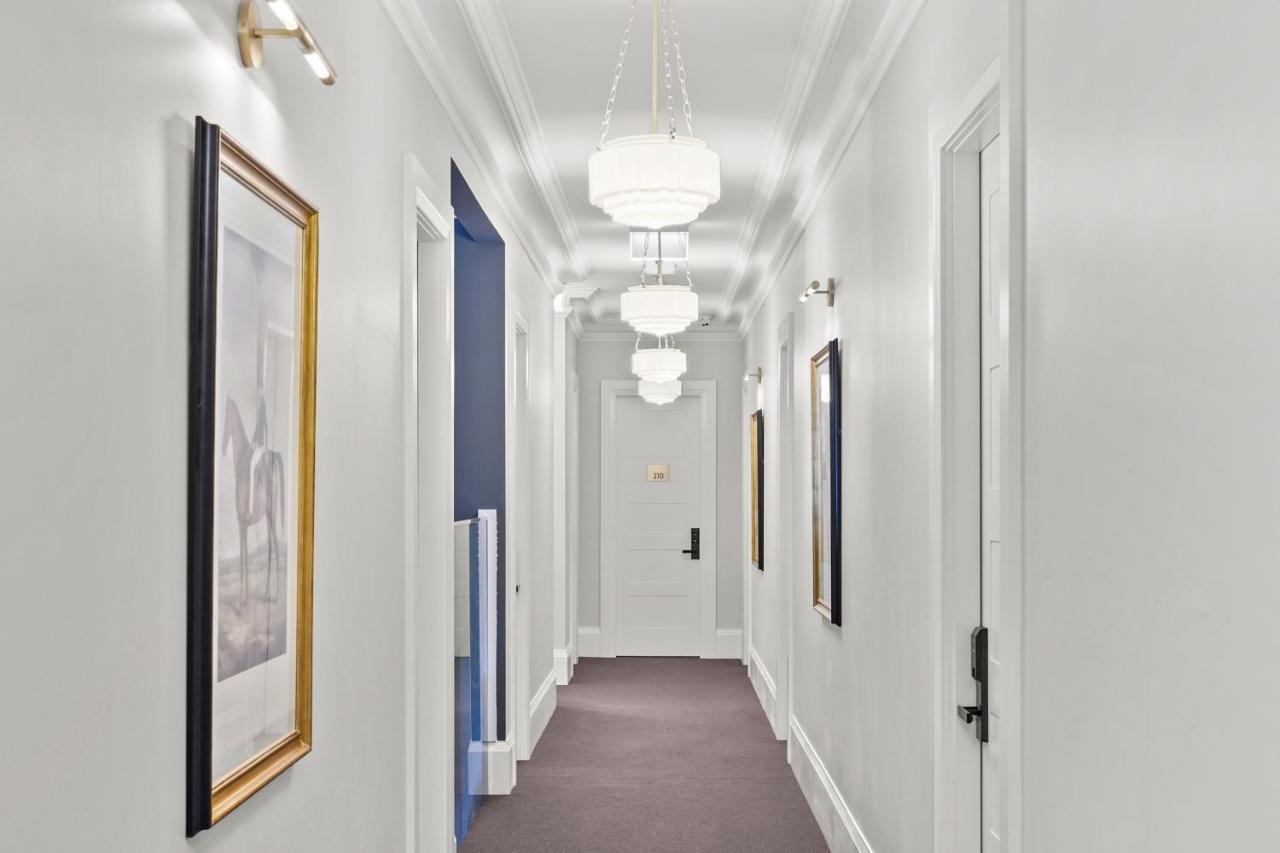 Grand Hotel&Studios Wyong Esterno foto
